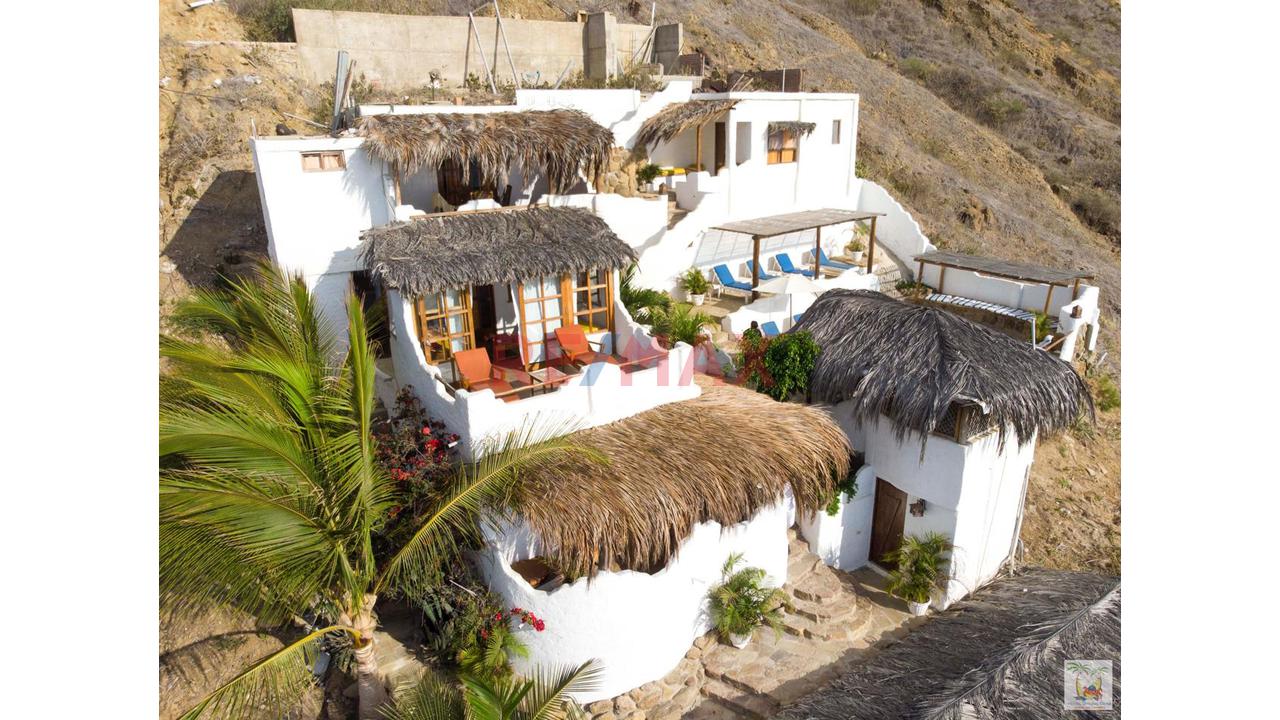 Venta De Exclusiva Casa En Playa Con Piscina Y Vista Al Mar – Balneario De Punta Sal