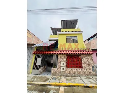 Vendo Casa Con Dos Departamentos Independientes En Villa El Salvador 🏡🏡