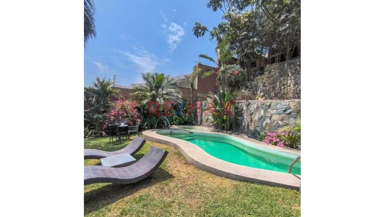 Venta Hermosa Residencia En La Planicie