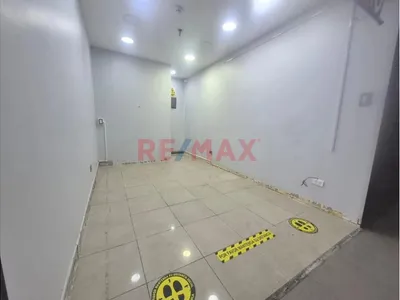 🏢 Venta De Local Comercial En Centro Comercial Compu Palace – Miraflores