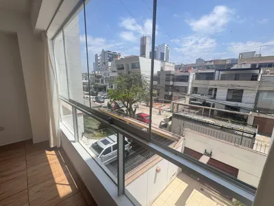 Venta de Departamento en Surquillo - Lima 3 Dormitorios