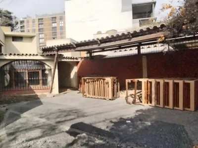 Alquiler de Local Comercial en Santiago de Surco - Lima 3 Dormitorios 