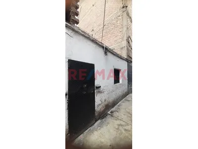 ¡Oportunidad En La Victoria!  Local Como Terreno Con Potencial De Expansión