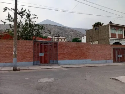 Venta de Casa en Chaclacayo - Lima 4 Dormitorios 