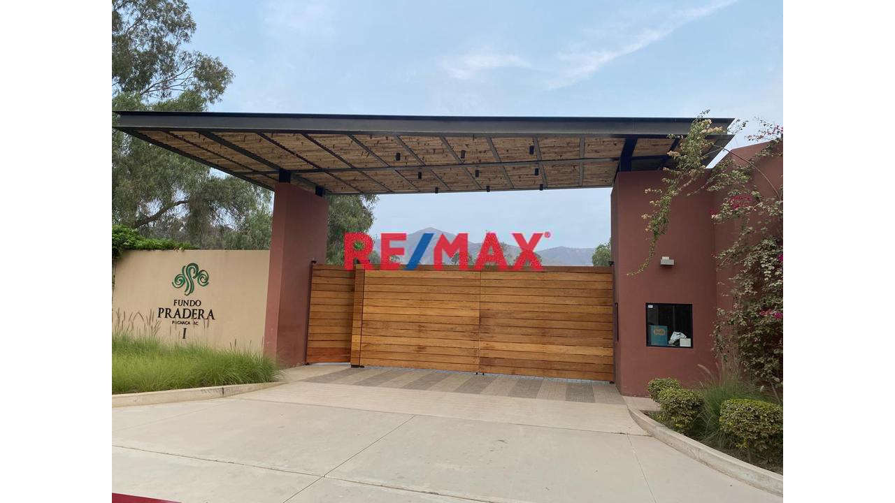 Venta De Terreno Con Estacionamiento En Condominio Exclusivo Fundo Pradera De Pachacamac 1 -  Pachacamac