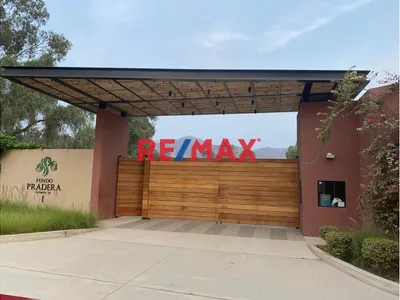 Venta De Terreno Con Estacionamiento En Condominio Exclusivo Fundo Pradera De Pachacamac 1 -  Pachacamac