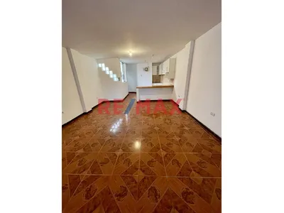 Se Alquila Departamento Cerca A La Av. Universitaria Y Av. Perú - Smp