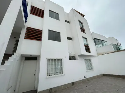 Se Vende Dúplex Con Vista A Toda La Bahía De Naplo