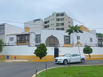 Venta de Casa en Miraflores - Lima 3 Dormitorios 