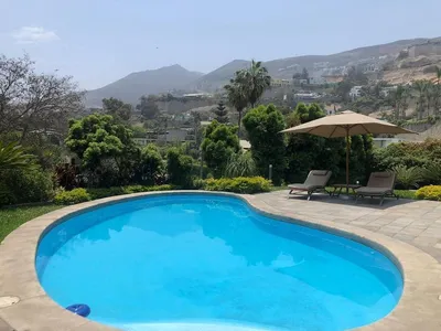 Venta de Casa en Santiago de Surco - Lima 5 Dormitorios