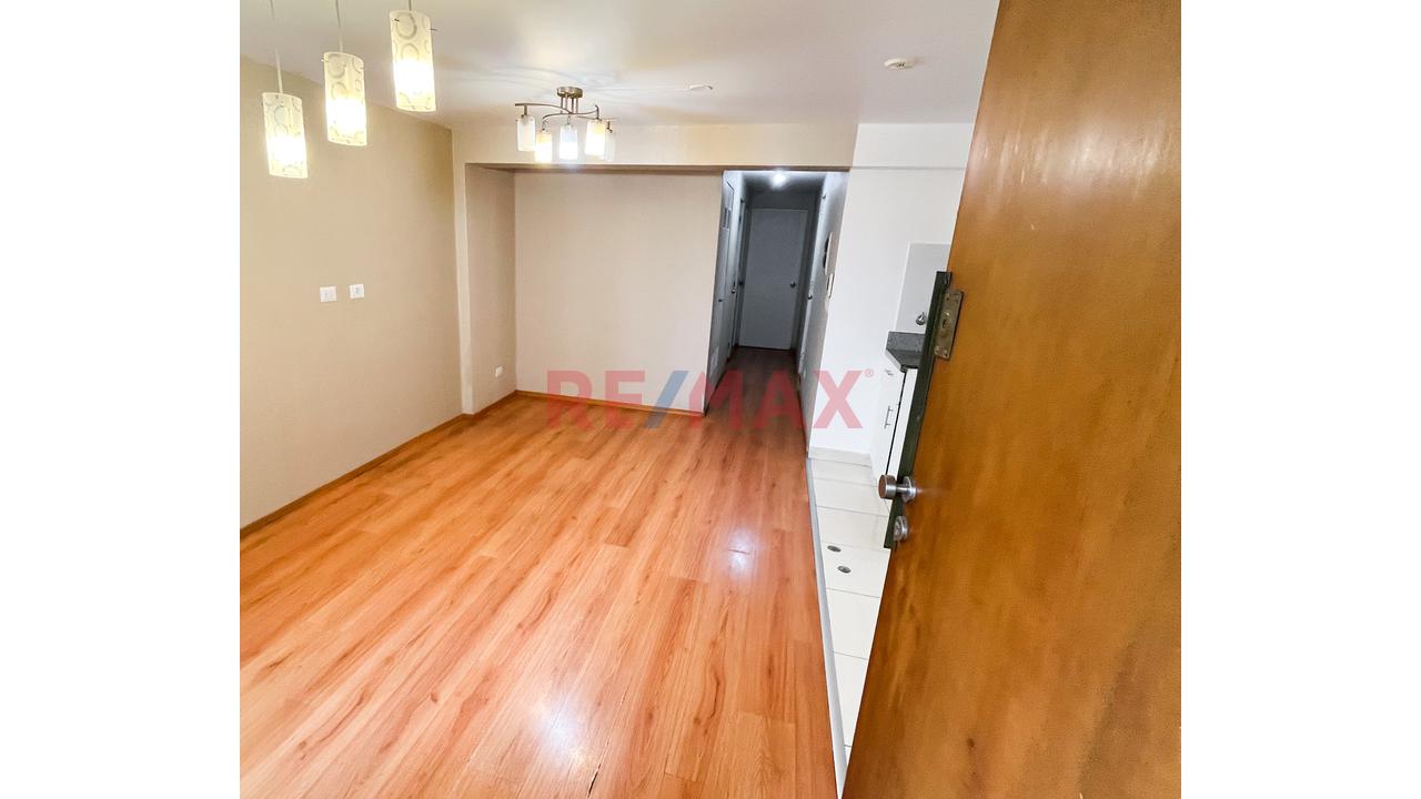 Departamento De 2 Dormitorios Con Opción A 3Er Ambiente + Cochera Y Depósito | San Miguel