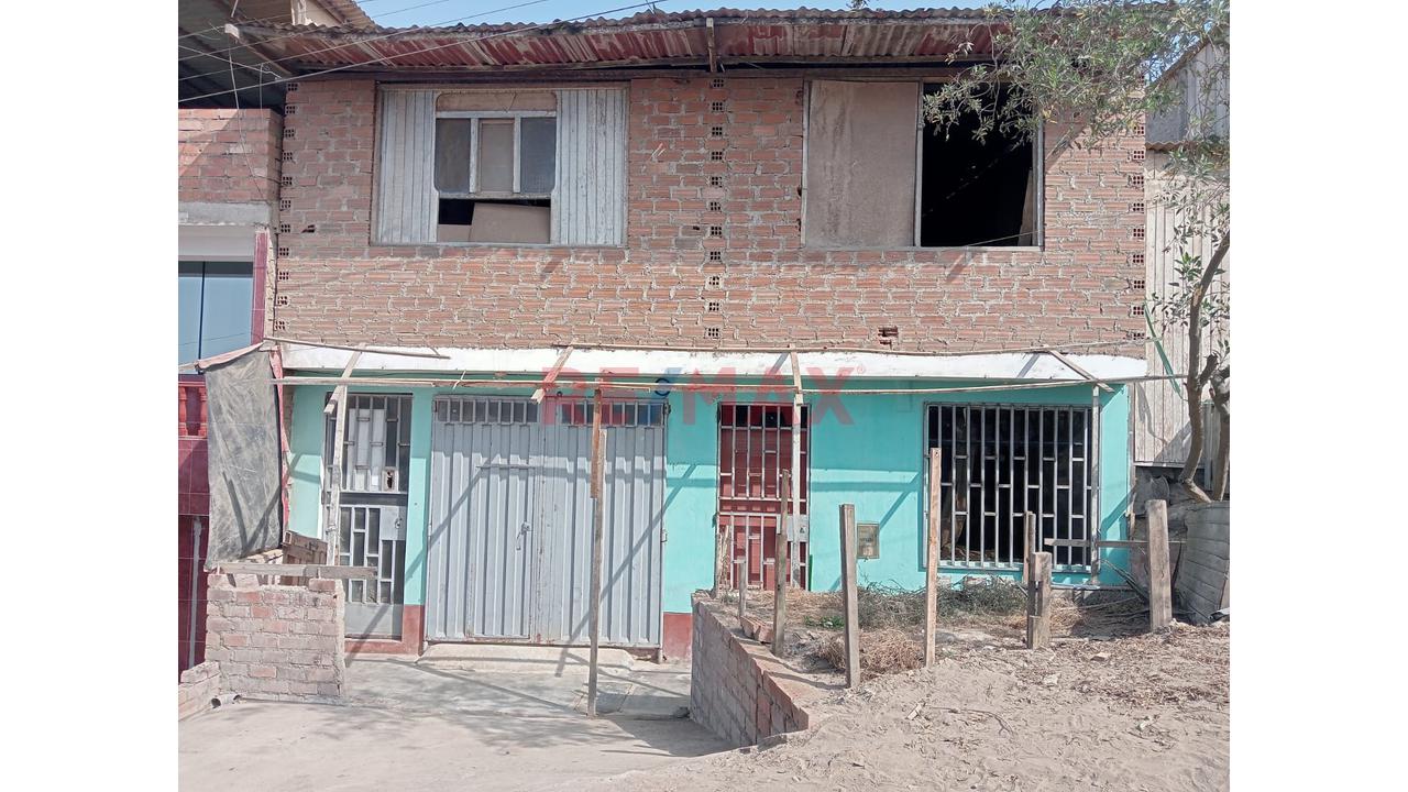 Venta De Casa Con Gran Potencialde Inversion En Pachacutec -Ventanilla Con Vista Paracial Al Mar