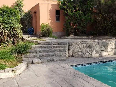 Venta de Casa en La Molina - Lima 4 Dormitorios