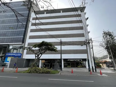 Venta de Oficina en Santiago de Surco - Lima