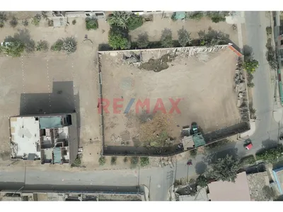 Gran Terreno Urbano En Esquina Con 3 Frentes Y Construcción – Ideal Para Desarrollo