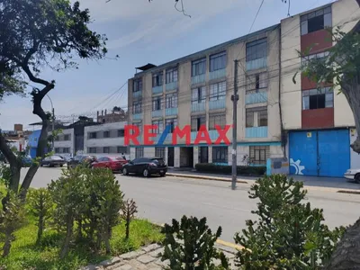 Departamento De Un Dormitorio En Alquiler, Av. Naciones Unidas Cerca A Totus.