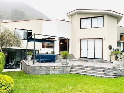 Venta de Casa en La Molina - Lima 4 Dormitorios