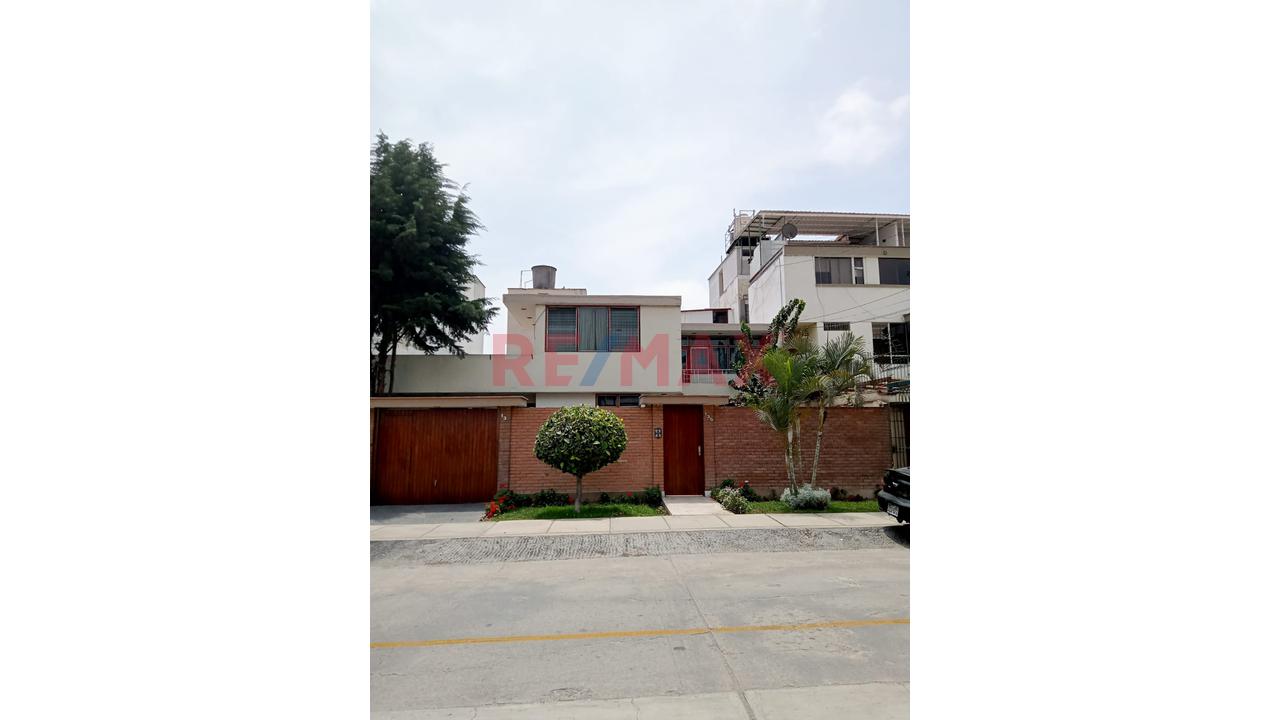 Se Vende Casaen San Borja