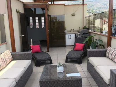 Venta de Departamento en Santiago de Surco - Lima 4 Dormitorios