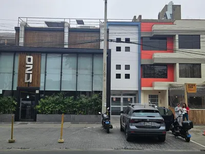 Venta de Local Comercial en Santiago de Surco - Lima 0 Dormitorio 