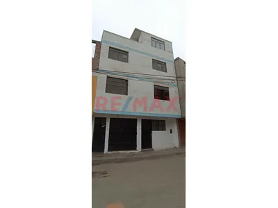 Se Vende Amplia Casa De 4 Pisos Para Inversion