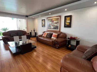 Venta de Casa en San Borja - Lima 10 Dormitorios