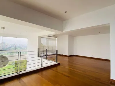 Venta de Departamento en San Isidro - Lima 5 Dormitorios