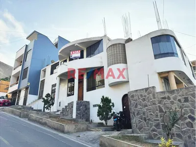 Alquiler Amplio De Departamento 2Do Piso, 2 Habitaciones, 2 Baños, En Las Colinas De La Molina