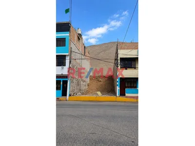 Venta  De Terreno En Avenida Principal