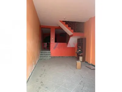 Venta de Casa en Villa María del Triunfo - Lima 4 Dormitorios 