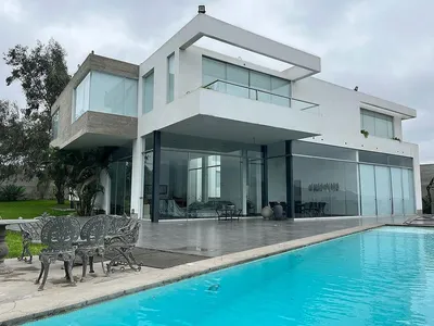 Venta de Casa de Campo en Pachacamac - Lima 5 Dormitorios 