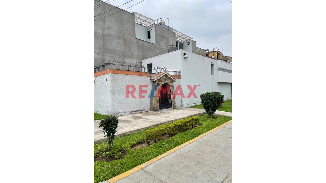 Casa Comercial En Alquiler En Av. Aviación – La Victoria | Excelente Ubicación Y Conectividad