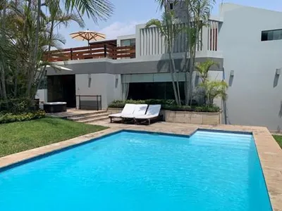 Venta de Casa en La Molina - Lima 4 Dormitorios