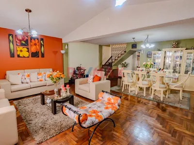 Triplex En Venta En La Molina | Bien Distribuido, Terraza Privada Y Excelente Ubicación