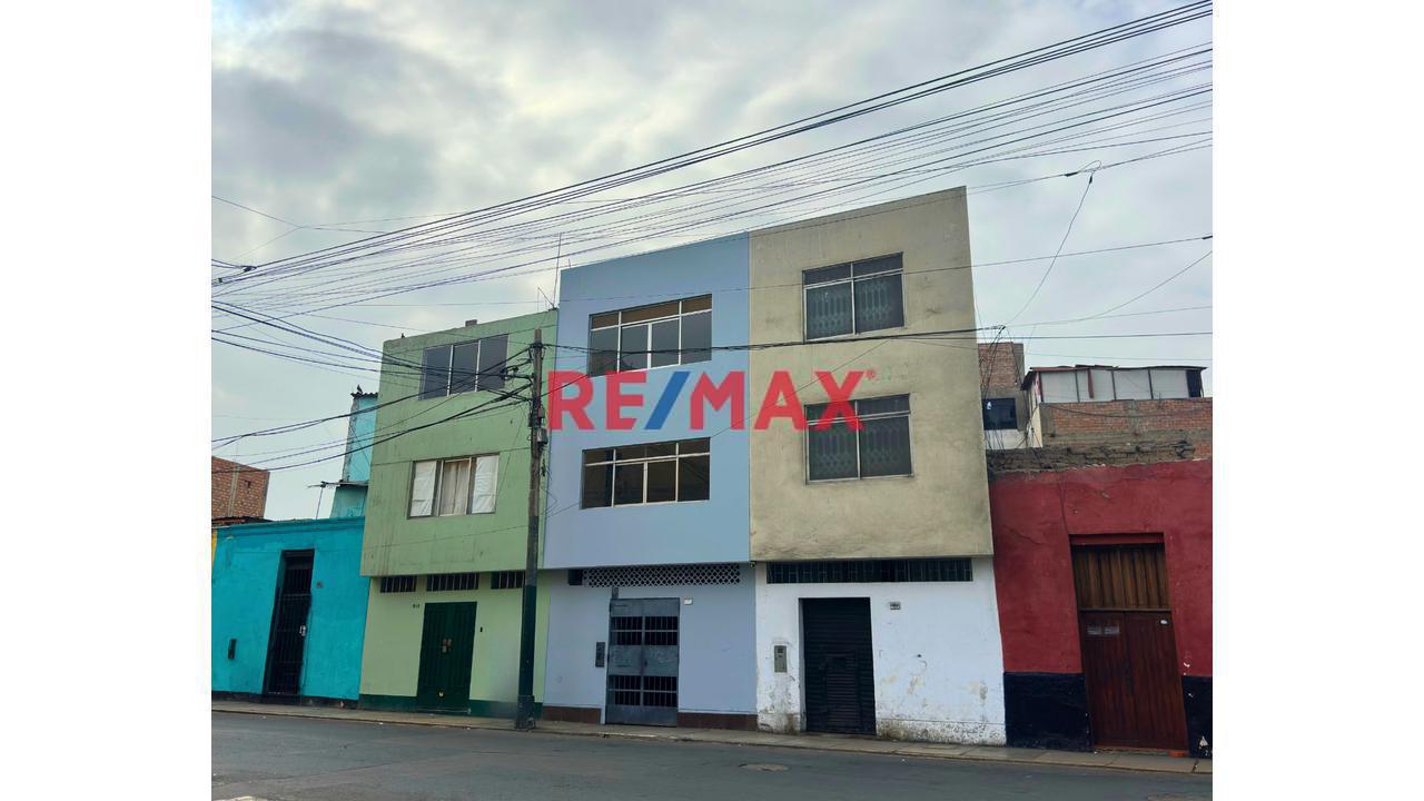 🚨💥 ¡Precio De Ocasión! - Casa De 03 Pisos (Local Comercial Mas Vivienda) - Frente A Parque - Barranco