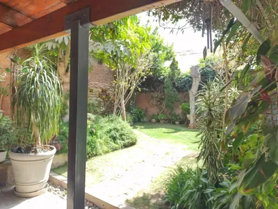 Venta de Casa en Santiago de Surco - Lima 6 Dormitorios