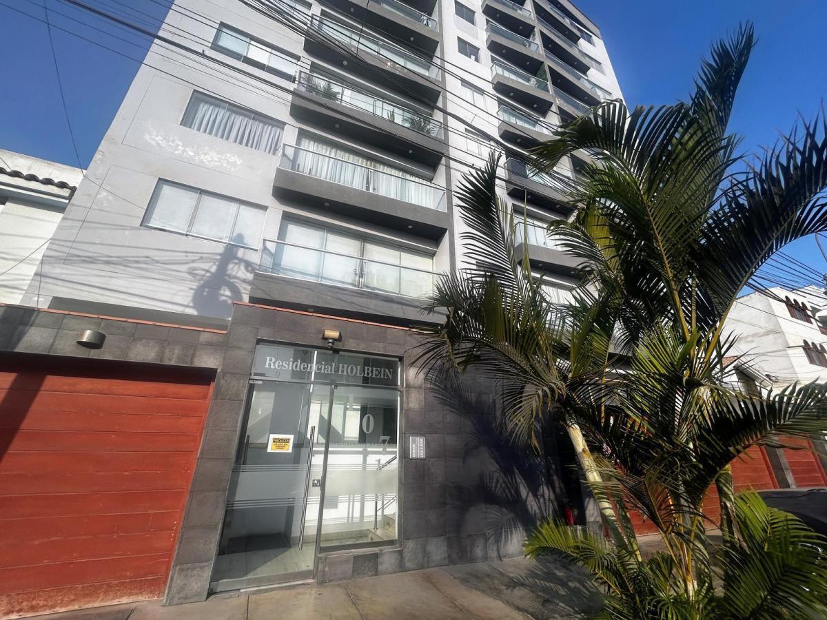 Venta de Departamento en Surquillo - Lima 2 Dormitorios 