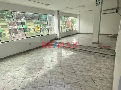 Alquilo Oficina En 2Do Piso Av. Canada Y Rosa Toro