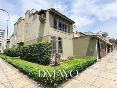Casa en venta · Valle Hermoso Este, Santiago de Surco · 478 m², 5 dorm.