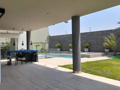 Venta de Casa en Santiago de Surco - Lima 5 Dormitorios 