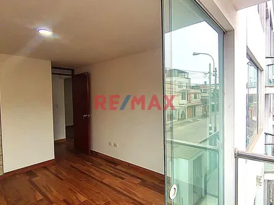 Venta Departamento En 2Do Piso Limites A San Borja Urb Cahuache 54 M2