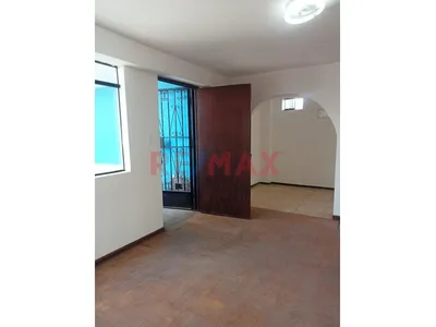 🏢 ¡Departamento En Venta – 4To Piso Con Vista Interna – Av. Malecón Miguel Checa 353 – Horizonte Zárate, Sjl! 🌟