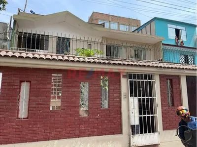 🏡 Venta De Casa De Dos Pisos En Ventanilla – Ideal Para Vivienda Y/O Inversión
