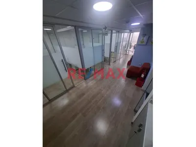 Alquiler Oficina Semiamoblada En Monterrico Surco Torre La Encalada
