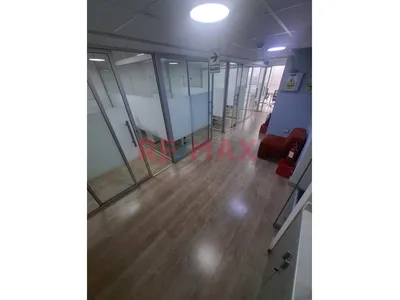 Alquiler Oficina Semiamoblada En Monterrico Surco Torre La Encalada