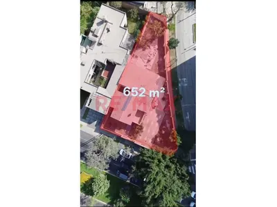 Venta De Casa En Esquina En Av. José Gálvez Barrenechea– Urb. Corpac, San Isidro
