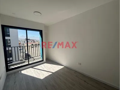 Alquiler De Moderno Departamento En Estreno