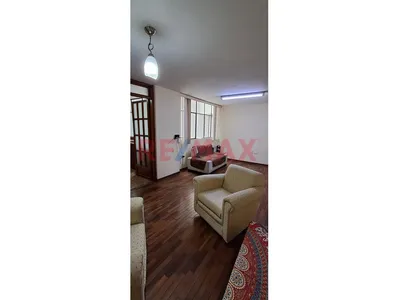 Vendo Dpto Segundo Piso, Excelente Ubicacion San Miguel