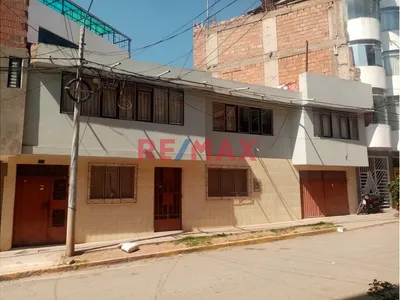 ¡¡¡Para Inversionistas!!! En Venta Casa De 184M² En Urb. Wispampa, San Sebastián