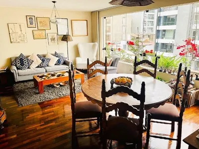 Venta de Departamento en Miraflores - Lima 3 Dormitorios